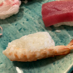 錦寿司 - ⒉蒸し海老 ～シャリはこんな感じ