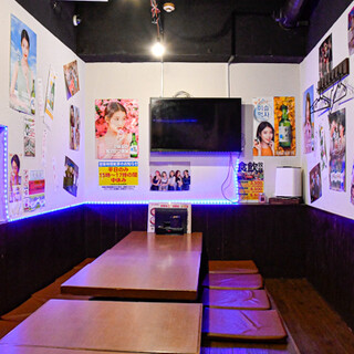 The interior is modeled after a Korean food stall, where you can enjoy the authentic atmosphere◎