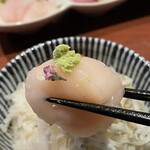 酒肴場 屯 - 大ぶりなホタテ