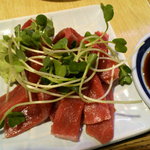 中島屋 - ●名物まぐろのすきみ　３８０円
      
      これ一品の写真を見ていただいても凄さが分かると思いますが
      
      これが剥身として販売するのってぐらいの品質
      