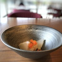 高宮庭園茶寮 - ◆弐の皿・・帆立貝柱　ほうれん草　蕪の甘酢
