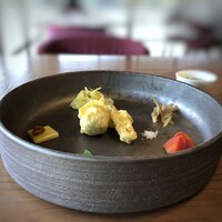 高宮庭園茶寮 - ◆前菜の盛り合わせ ・キャベツ　柚子胡椒・きんぴら牛蒡・金時人参・小松菜・白葱　もろみ味噌 ・大根・エリンギ・里芋