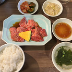 肉とスープのおいしい店 肉の匠 吉杉 - 