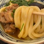 丸亀製麺 - 鴨すきうどんの麺