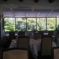 シェ・コーベ - お庭が見えて、いい感じです。