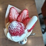 CAFE101 - 苺クレープ　いちごミルク(自家製練乳)