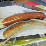 腸詰屋 - セットのフランクとチョリソー、単品だとどちらも350円
