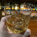 バー ウダ - まずはいつものようにジェムソン