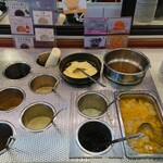 Suteki gasuto - ドレッシング6種類とデザート(プリン、みかんシロップ漬け、杏仁豆腐、コーヒーゼリー、フルーツミックス)