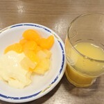 Suteki gasuto - ラストデザートプリンとフルーツミックス、オレンジジュース