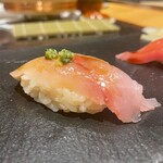 AKAHAGI SUSHI TAMAHAGANE - 