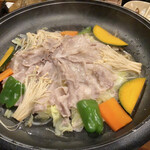 居酒屋 獅子豆 - お鍋　「上川豚の陶板焼き」