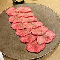 焼肉白炭 - 上タン塩