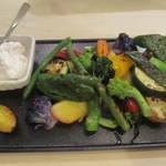 GORI 西麻布 - 有機野菜の焼きサラダ　ヨーグルトソース