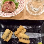 金目鯛専門居酒屋 鯛しゃぶ ぞんぶん - お通しの揚げ物。金目鯛なめろう。