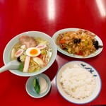 中華麺店 喜楽 - 2023年2月9日(木)  五目そば800円·肉野菜炒め定食800円