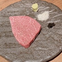 和牛とタン 焼肉 とみ 新橋本店 - 