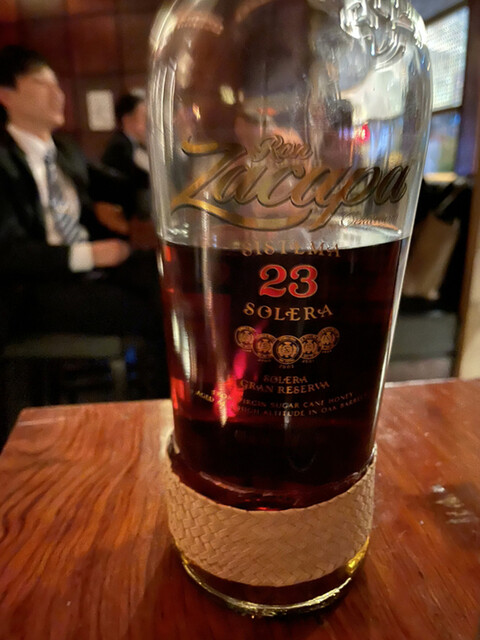 Bar CUE'S Chayamachiten