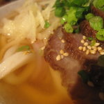 むさしの エン座 - 焼豚うどんのアップ