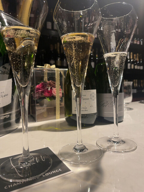 CHAMPAGNE LOUNGE KOHAKU