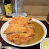 万豚記 - チキンカツカレー大盛り