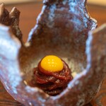 柚木元 - 2023.2 鹿の心臓ユッケ 葱 鶉の卵黄