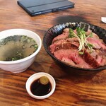 Sumibiyakiniku Mito Mito - 山形牛ステーキ丼（塩味）わさび醤油添え　２７８０円
