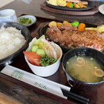 レストラン かだん - ステーキ定食¥2,145円