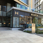 HEARTH 新宿 - 暖かくなったら、テラス席もいいですね。