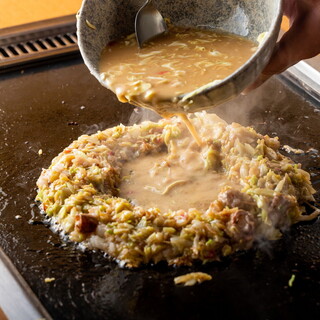 A new genre that overturns common sense. ``Kappo Monja'' with Japanese-style soup stock