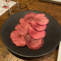 渋谷焼肉 KINTAN - 30日熟成kintanと牛タンの食べ比べ