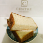 セントル ザ・ベーカリー - ◎食感はしっとりもっちりで美味い食パンです。