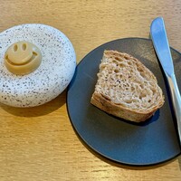 Oh.lala... - 焦がしバターとマスカルポーネチーズのニコちゃん焦がしバター・カンパーニュブレッド