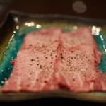 肉 听 - 黒毛和牛のタン塩