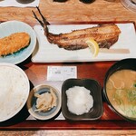 飯場魚金 - 本日の炭火焼定食(ホッケ、ホタテクリームコロッケ、豚汁付き)_¥1,000