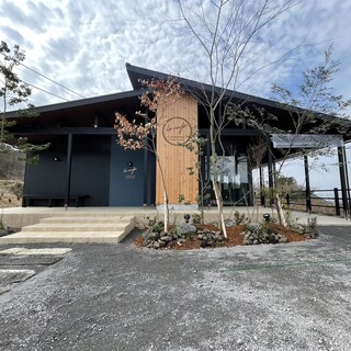 le cafe NISHIHARA Par Hiro Kitagawa_1