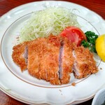 196523948 - 【2023.2.10(金)】ロースかつランチ1,100円のロースかつ