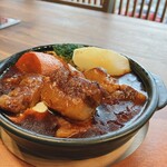 Wagyuu Ryouriban - 風味豊かなまろやかソースをバゲットで「奇跡のビーフシチュー」