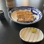 信川円 - 白焼「ぬる燗 もう一本お願いします」