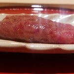 江戸焼肉 - 純血但馬万葉牛リブロースと田中農場のコシヒカリを使用した極上肉鮨