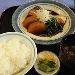 Ooaraigorufukurabu Resutoran - ブリ大根定食