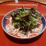 江戸焼肉 - 江戸前ハーブのチョレギサラダ　
      東京都大田区の工場で育てたハーブで広島県の梶谷農園で修行された方のハーブ