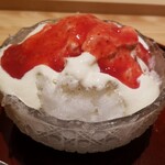 江戸焼肉 - いちごと杏仁豆腐のかき氷　
