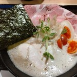 らーめん吟雅 - 特製 鶏白湯