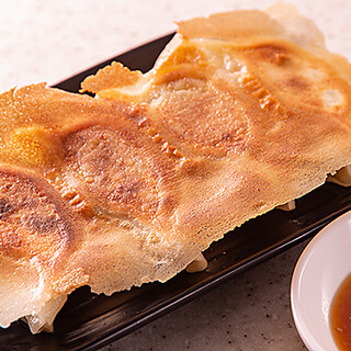 Crispy and juicy "Kamata Winged Gyoza / Dumpling" to accompany beer