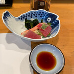 錦 - 刺身　この日は本鮪赤身と蟹風蒲鉾