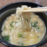 天領うどん - 玉子を溶いたスープで食べるうどん