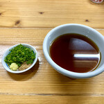 つけ出汁と薬味