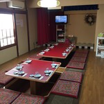 歌自慢 - テーブル席（掘りごたつタイプ）