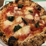 ア フェネステッラ - 